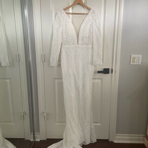 Elegant White Lace Bridal Gown